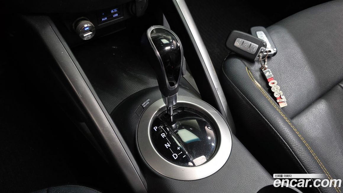 Hyundai Veloster 2016