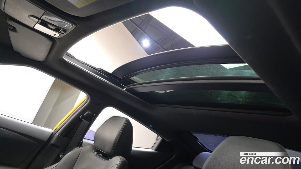 Hyundai Veloster 2016