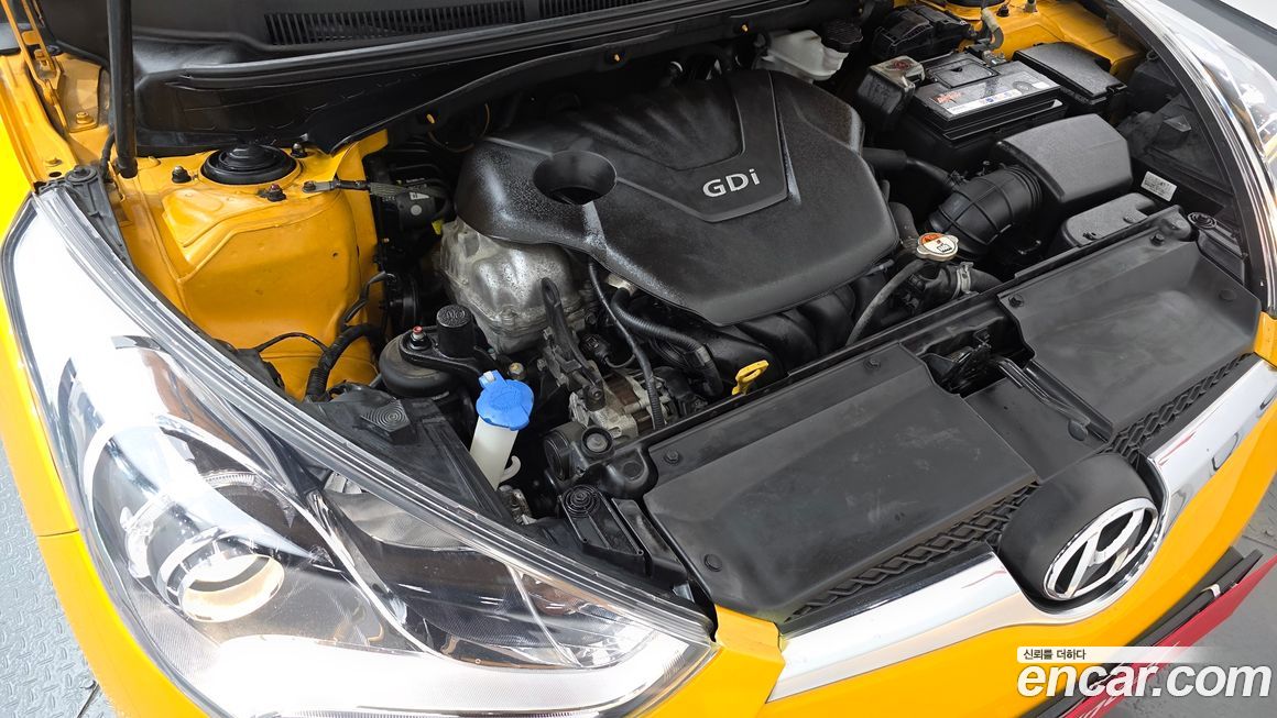 Hyundai Veloster 2016