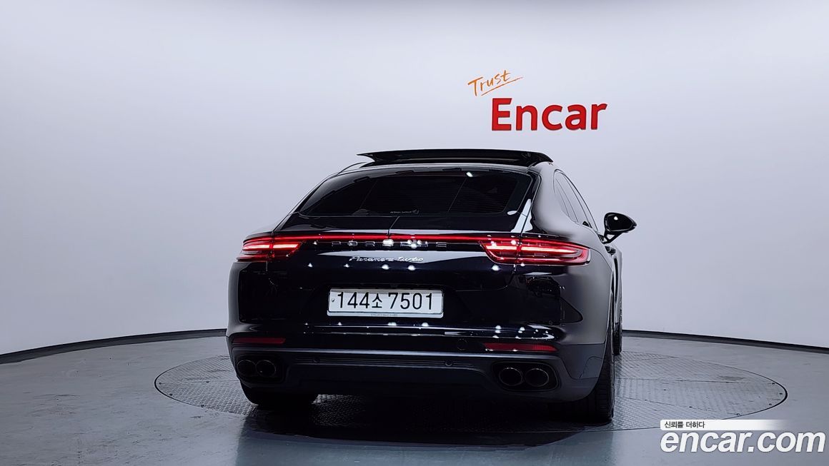 Porsche Panamera 2020