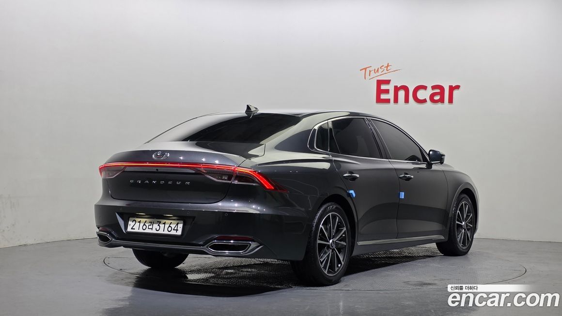 Hyundai Grandeur 2022
