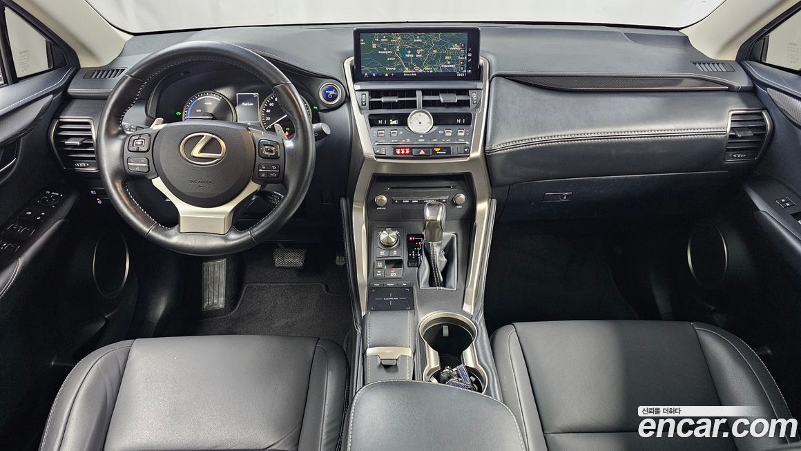 Lexus NX 2019
