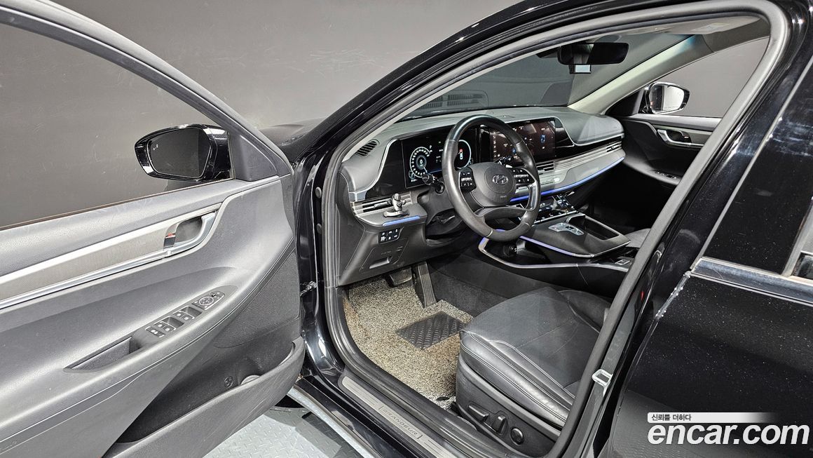 Hyundai Grandeur 2020