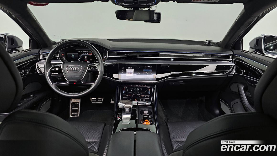 Audi S8 2021