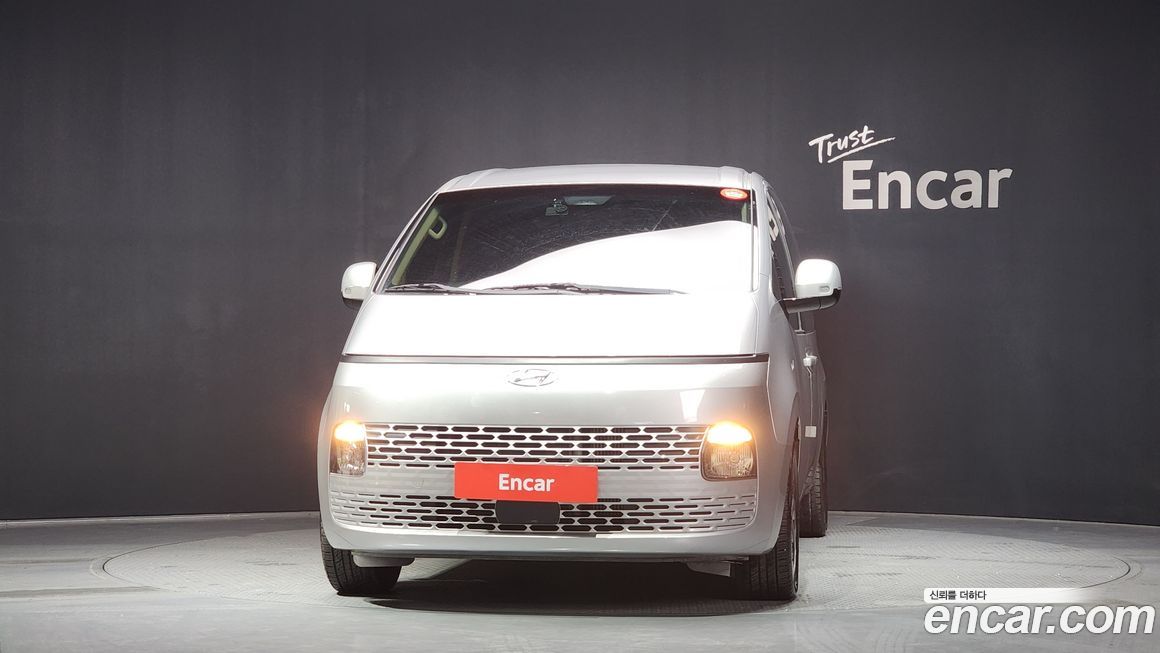 Hyundai Staria 2023