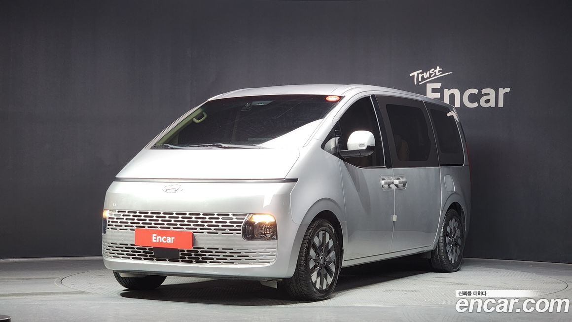 Hyundai Staria 2023