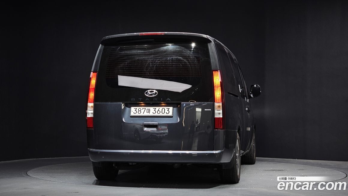 Hyundai Staria 2023