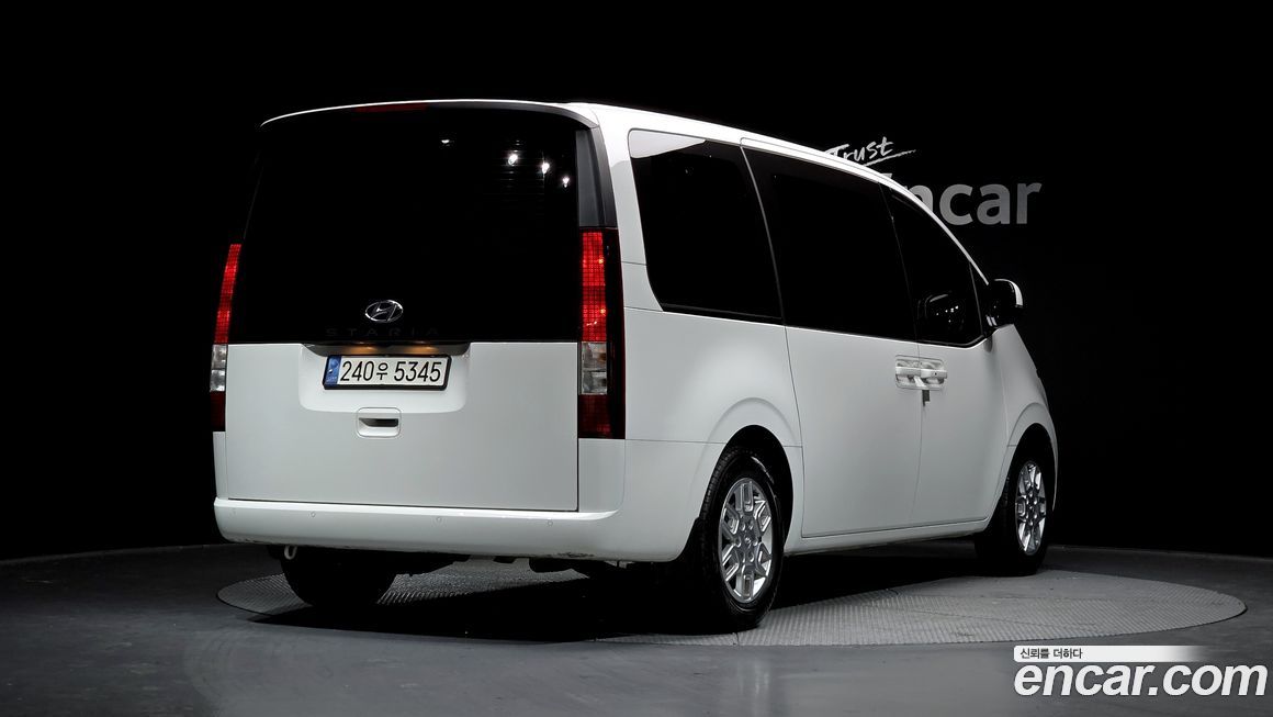 Hyundai Staria 2023