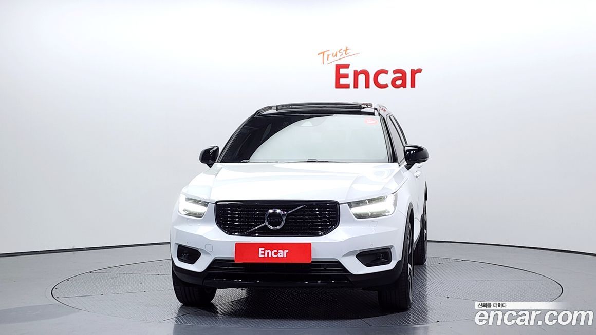 Volvo XC40 2021