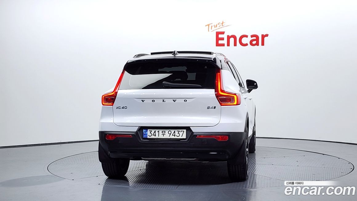 Volvo XC40 2021