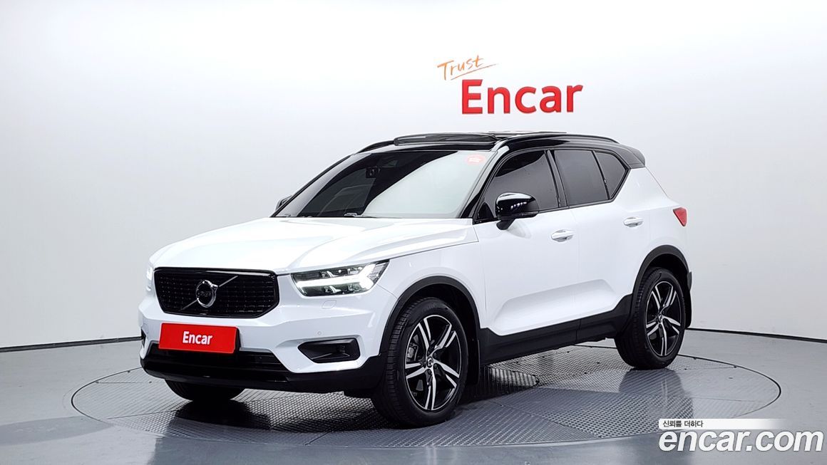Volvo XC40 2021