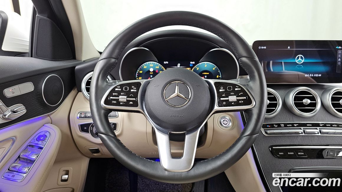 Mercedes-Benz C-Class 2021