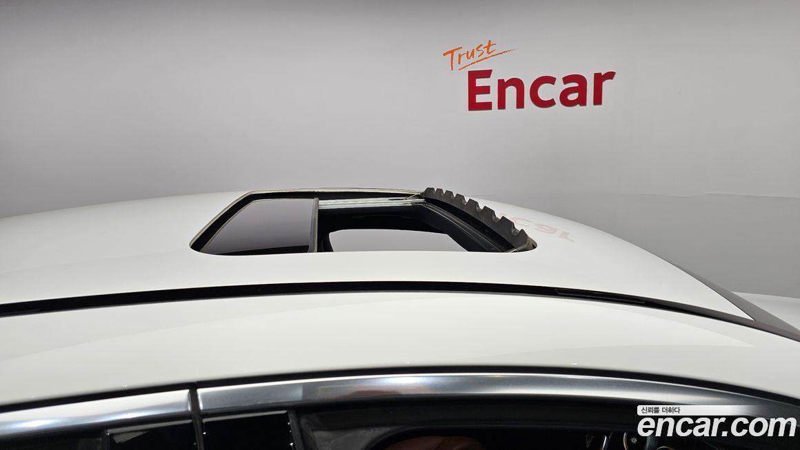 Mercedes-Benz GLC-Class 2021