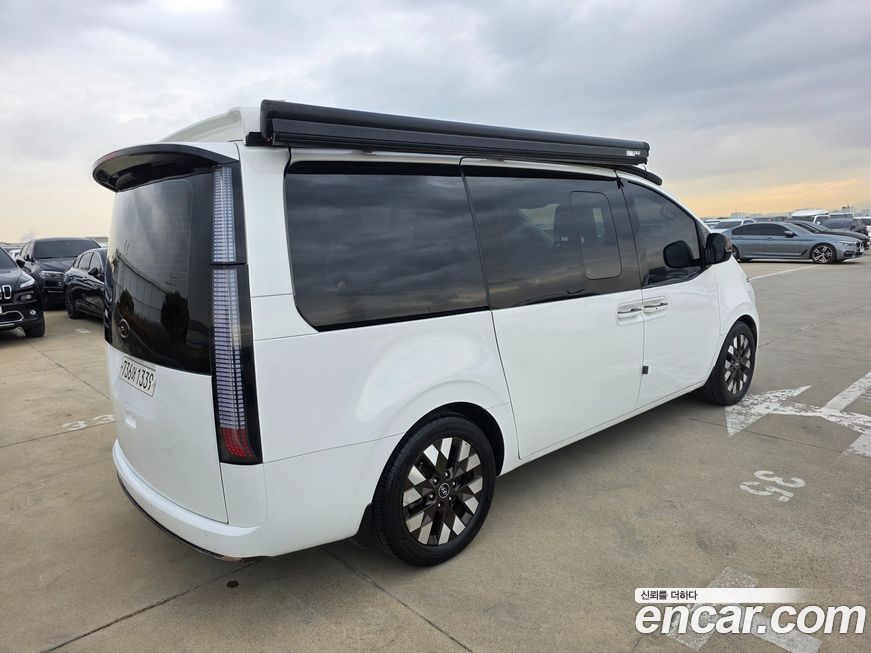 Hyundai Staria 2023