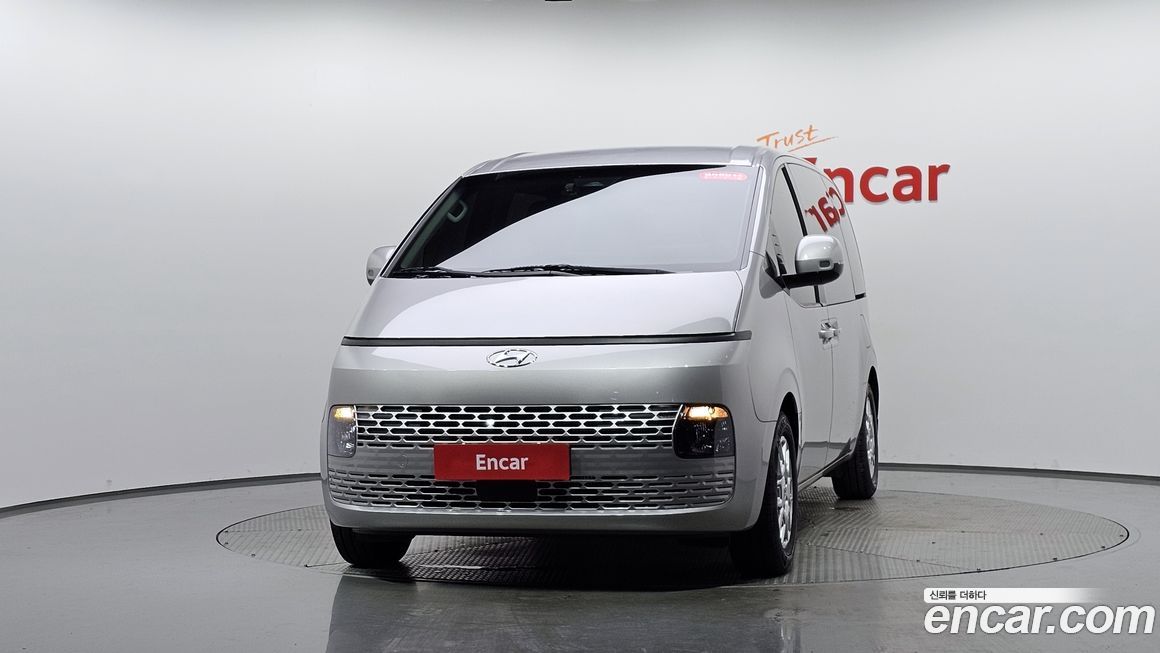 Hyundai Staria 2022