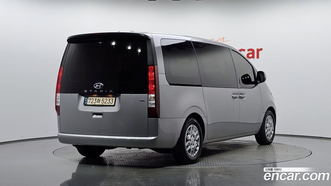 Hyundai Staria 2022