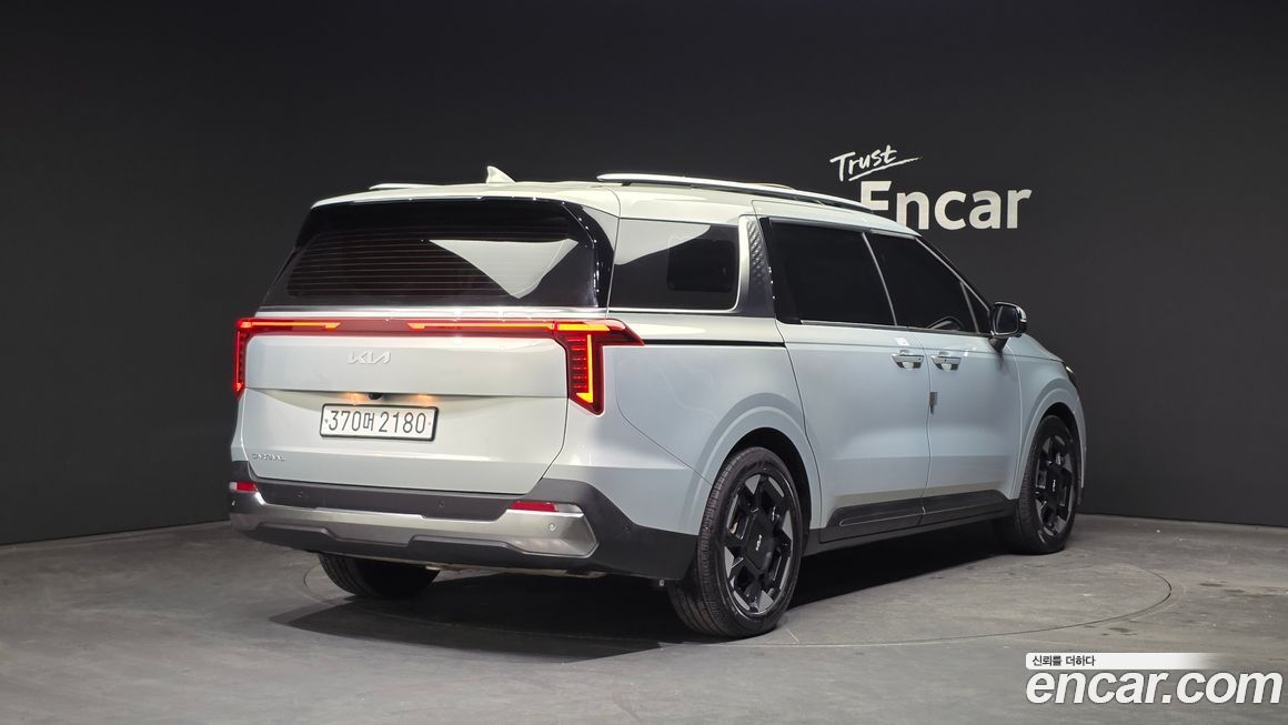 Kia Canival 2024