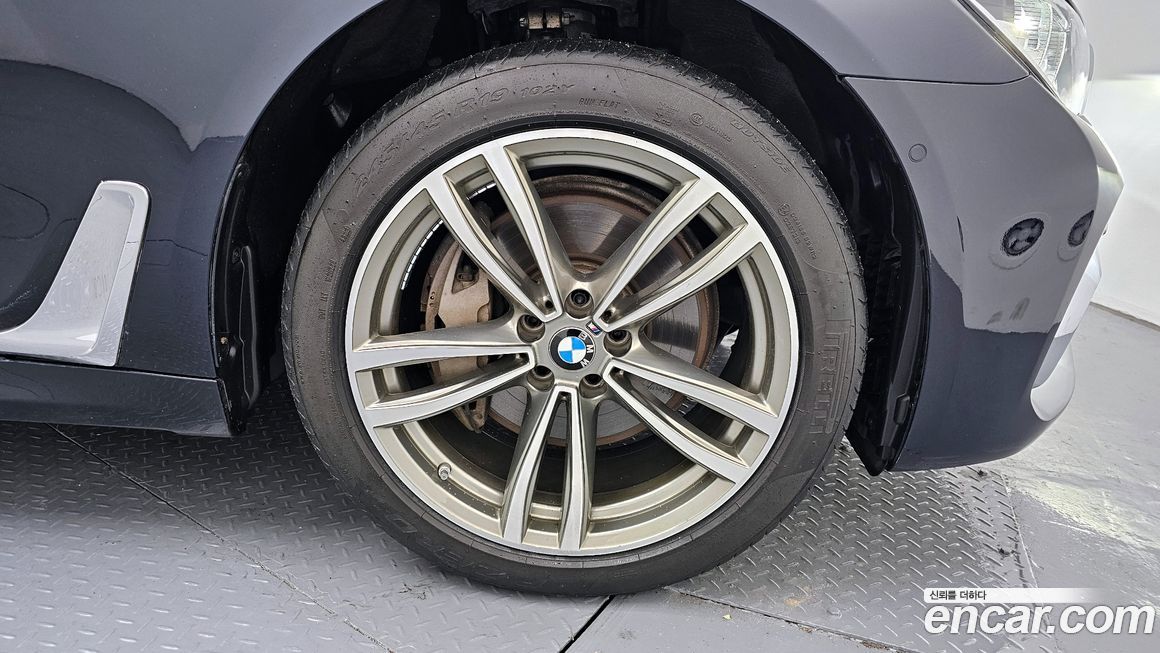 BMW 7-Series 2017