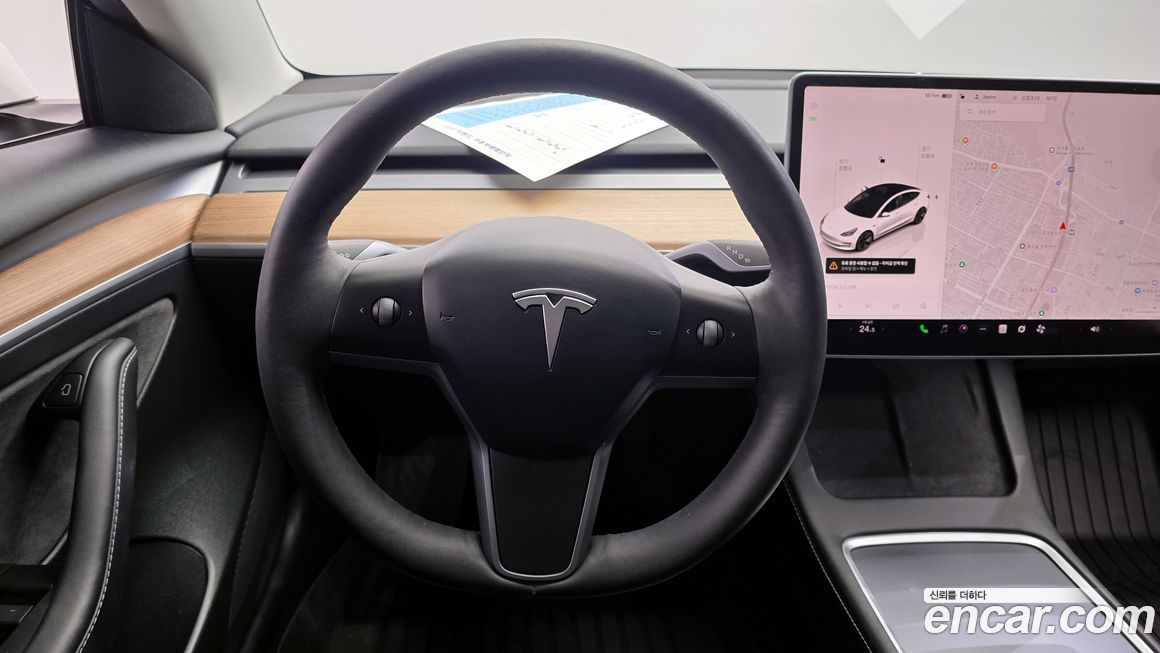 Tesla Model 3 2023