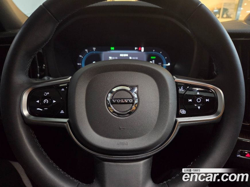 Volvo XC60 2024