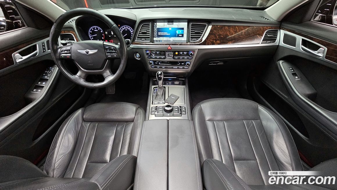 Hyundai Genesis 2016