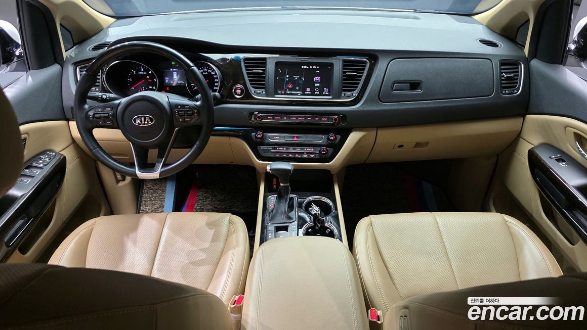 Kia Canival 2019