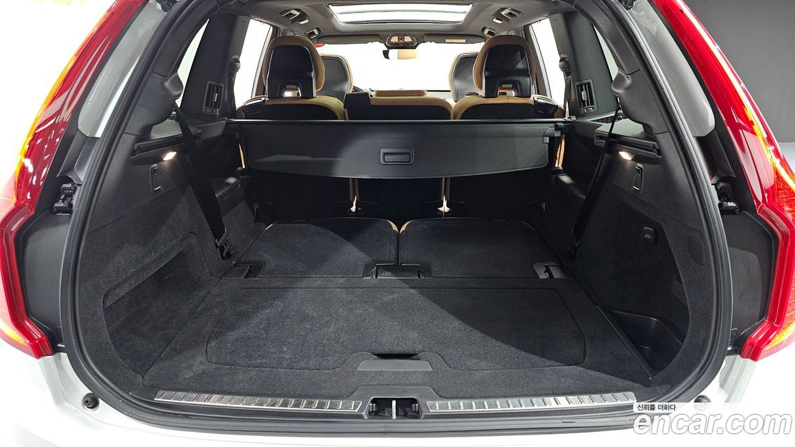 Volvo XC90 2025
