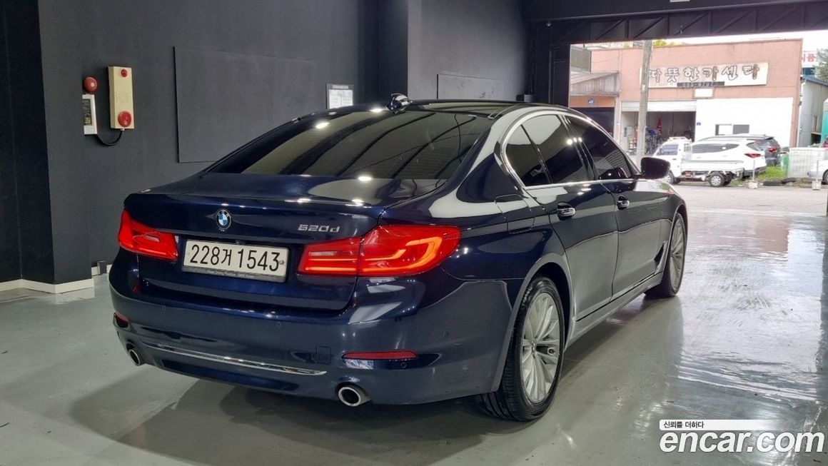 BMW 5-Series 2018