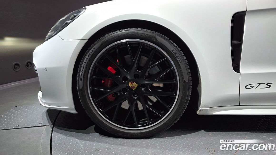 Porsche Panamera 2020