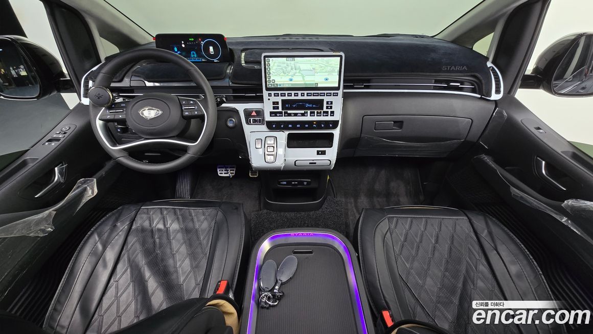 Hyundai Staria 2025