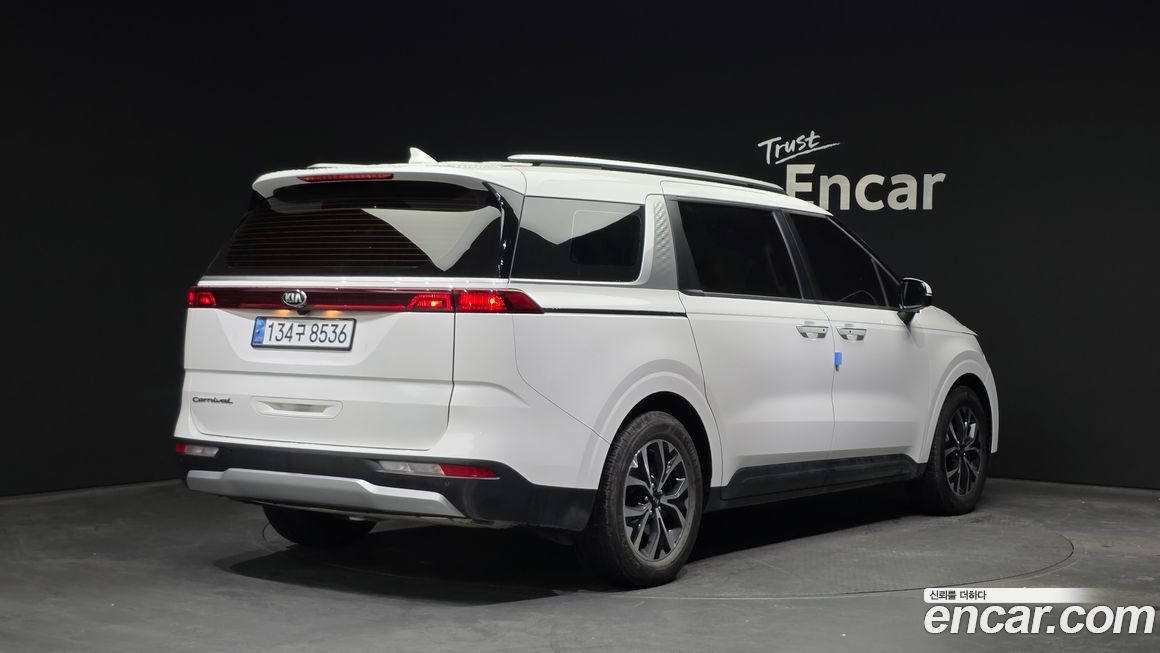 Kia Canival 2021