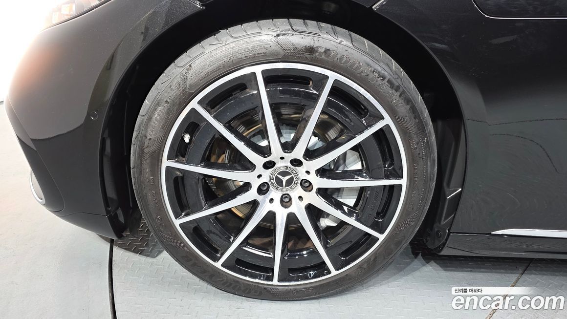 Mercedes-Benz EQS 2023