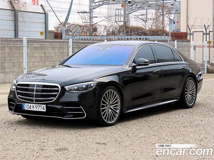 Mercedes-Benz S-Class 2025