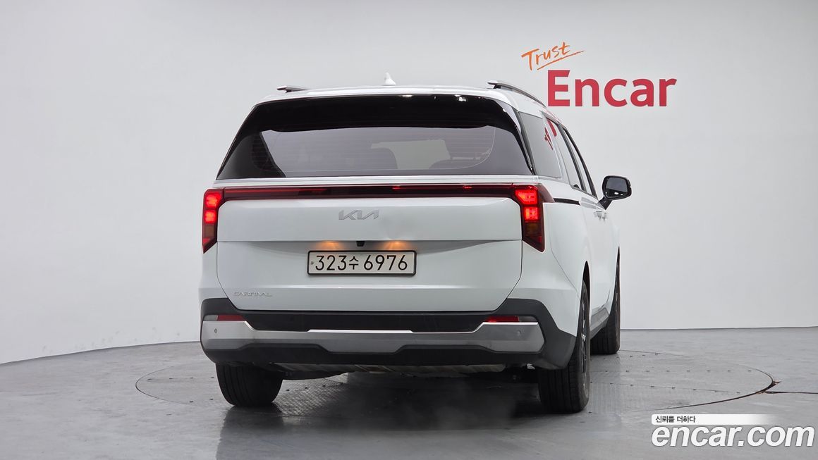 Kia Canival 2024