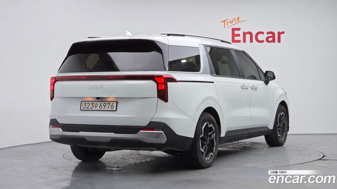 Kia Canival 2024
