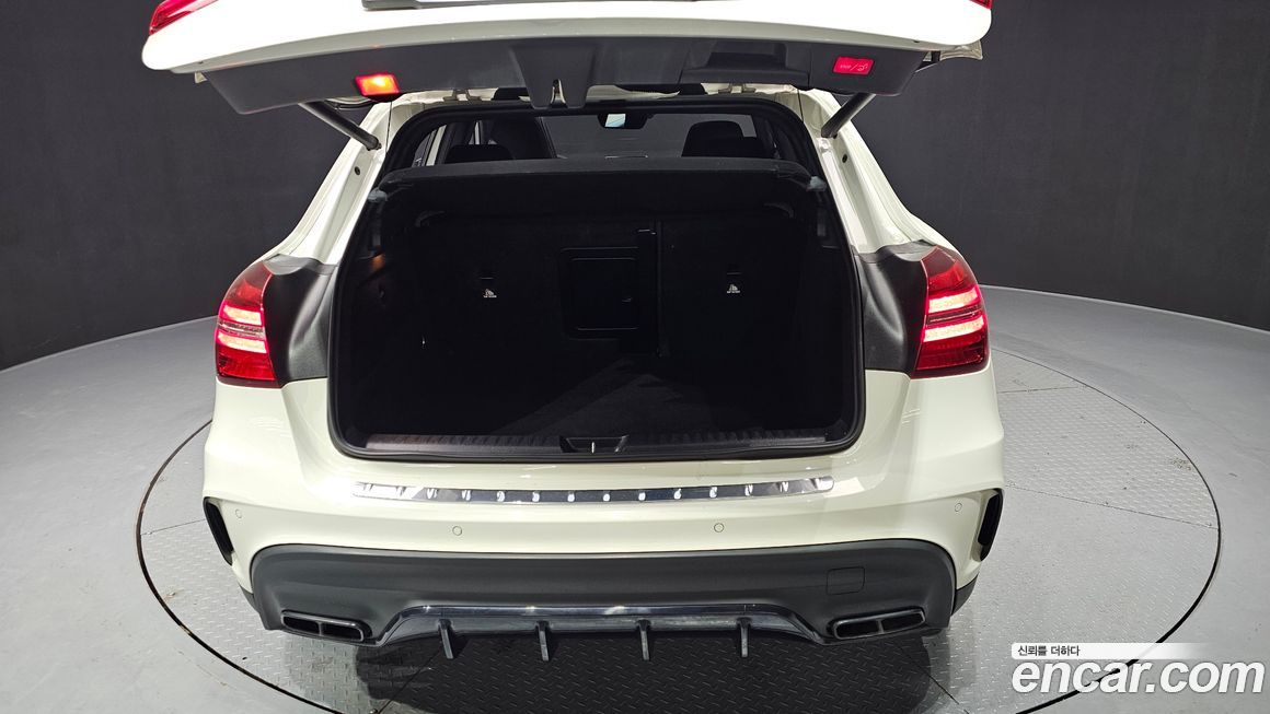 Mercedes-Benz GLA-Class 2018