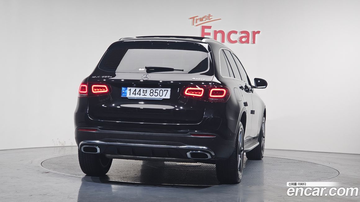 Mercedes-Benz GLC-Class 2022