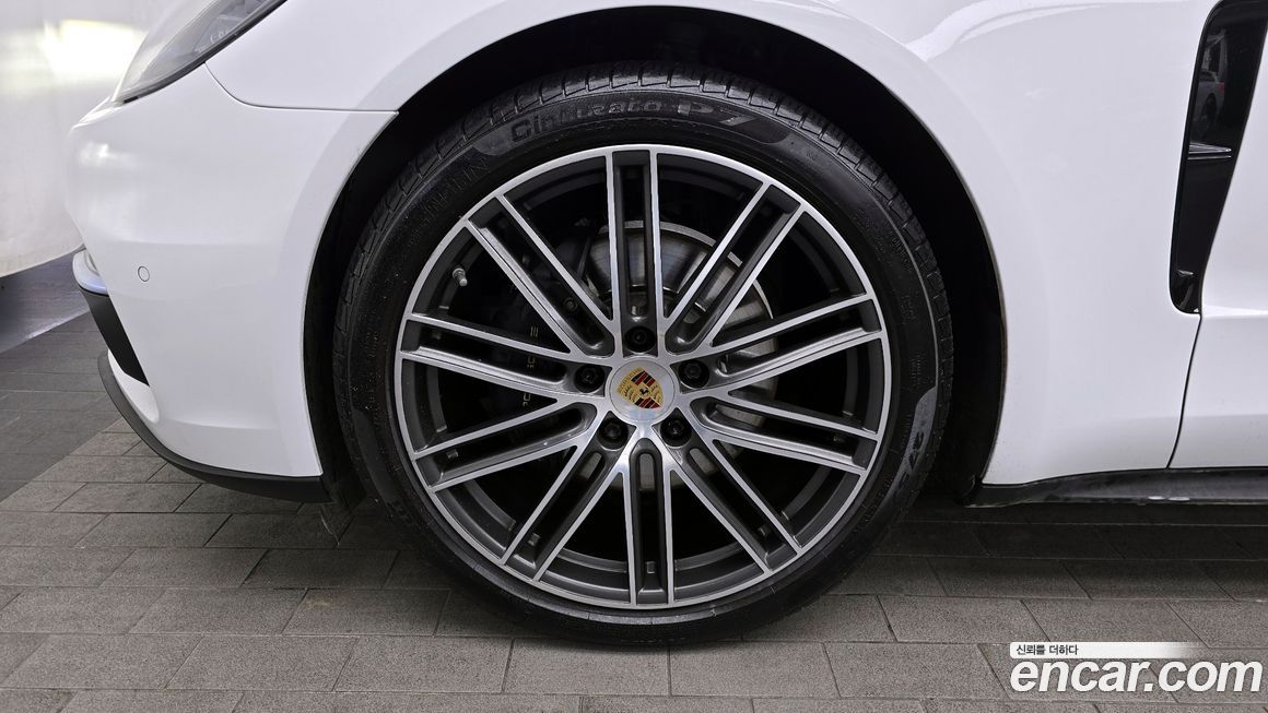 Porsche Panamera 2020