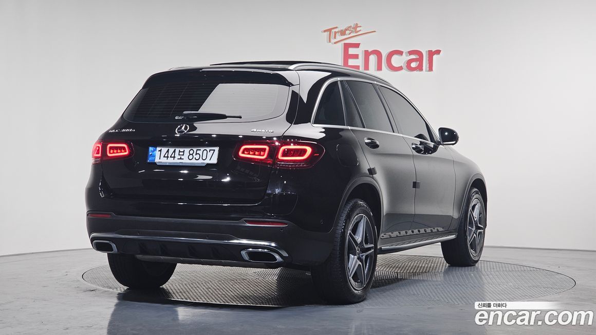 Mercedes-Benz GLC-Class 2022