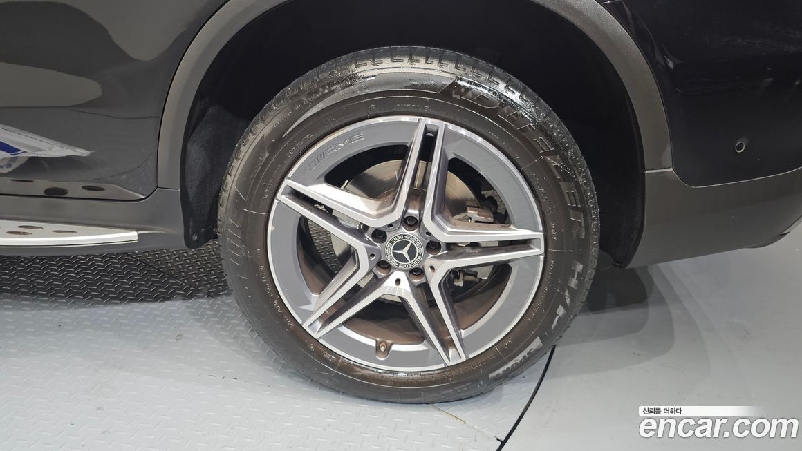 Mercedes-Benz GLC-Class 2022