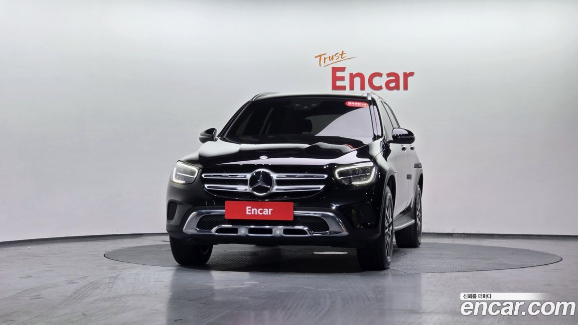 Mercedes-Benz GLC-Class 2021