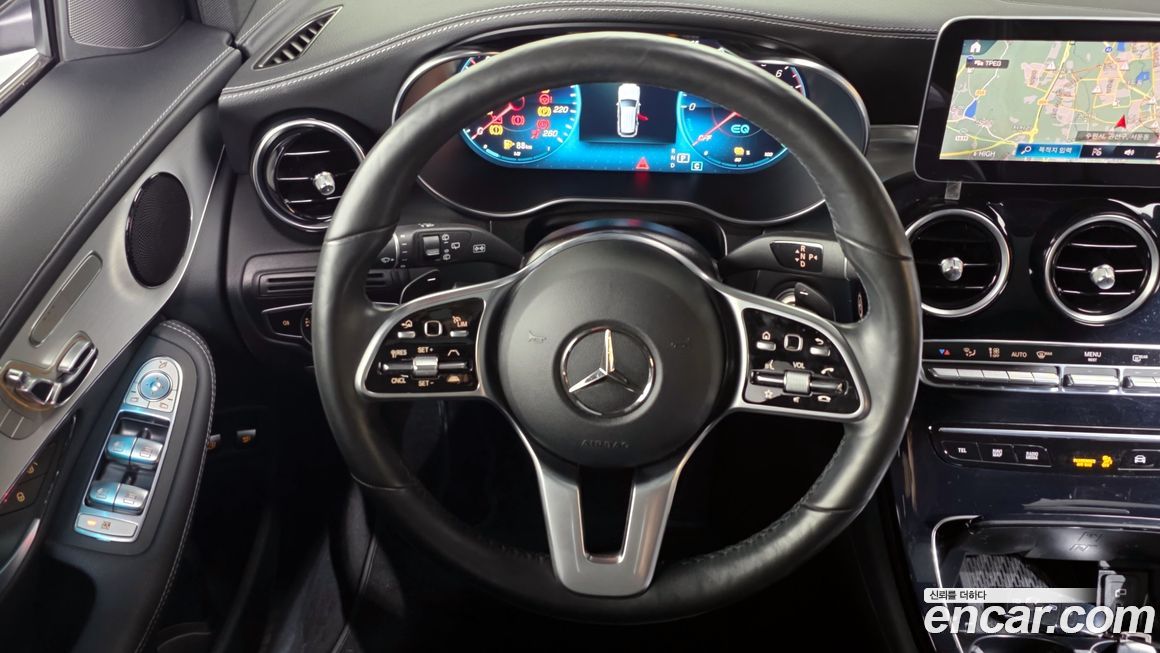 Mercedes-Benz GLC-Class 2021