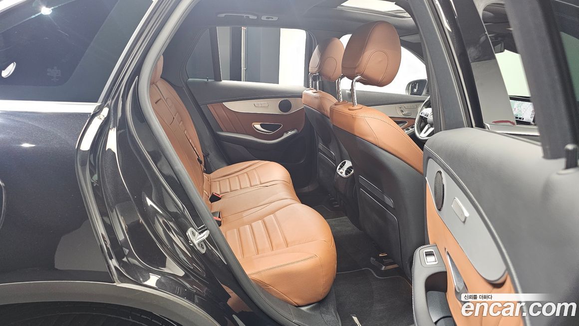 Mercedes-Benz GLC-Class 2022