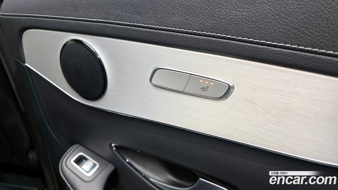 Mercedes-Benz GLC-Class 2021