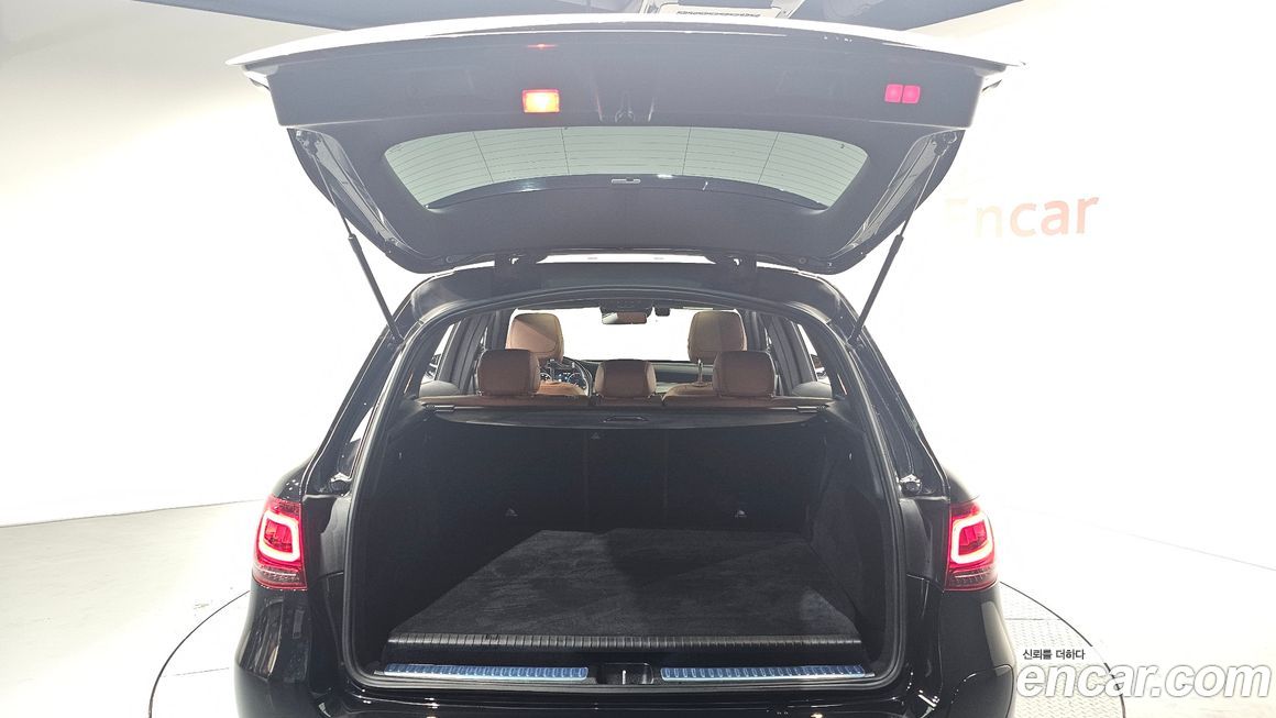 Mercedes-Benz GLC-Class 2022