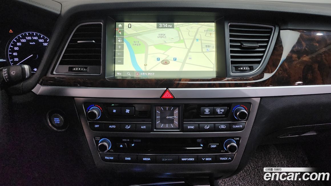 Hyundai Genesis 2015