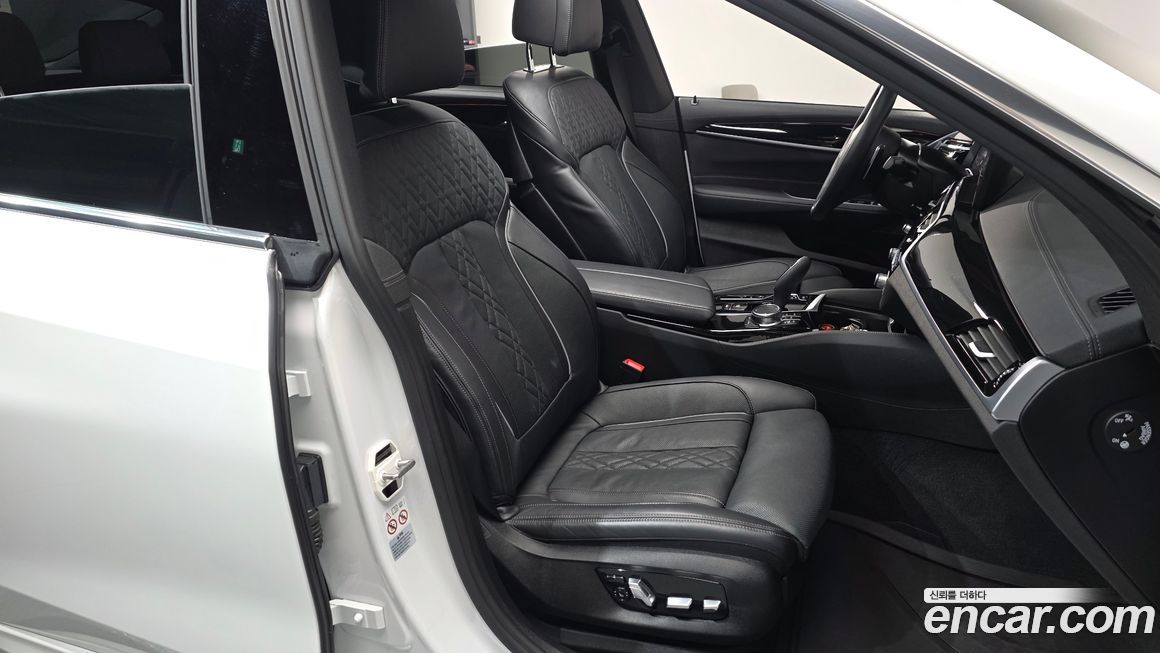 BMW Gran Turismo 2024