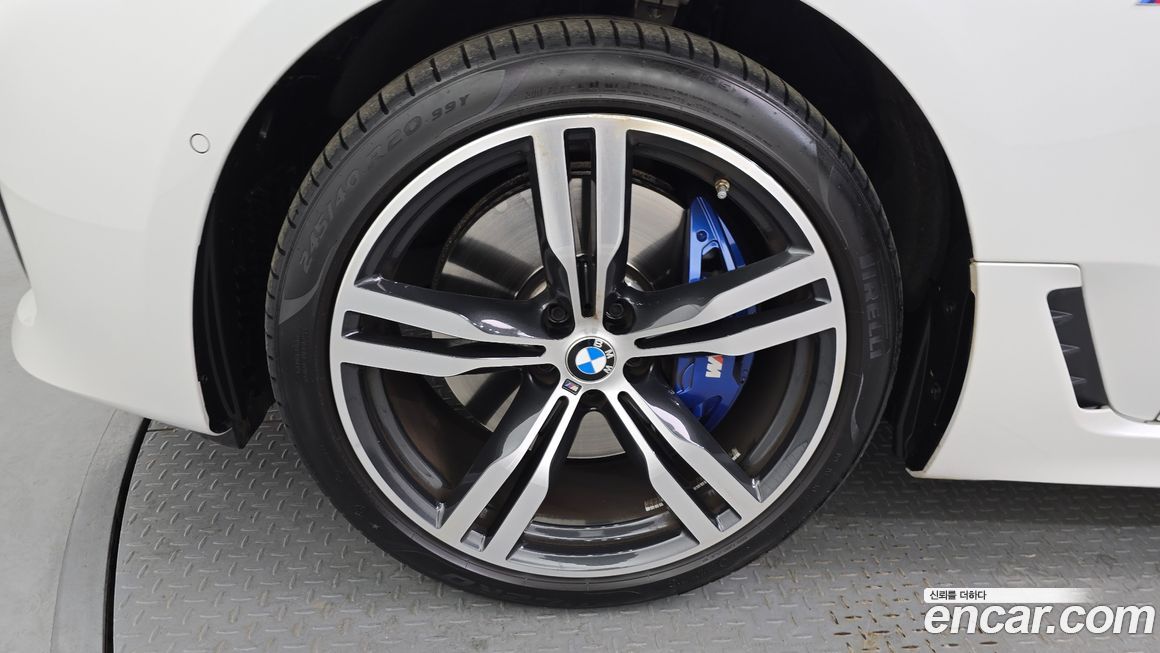 BMW Gran Turismo 2024