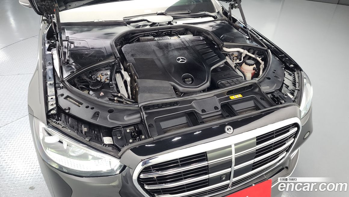 Mercedes-Benz S-Class 2021