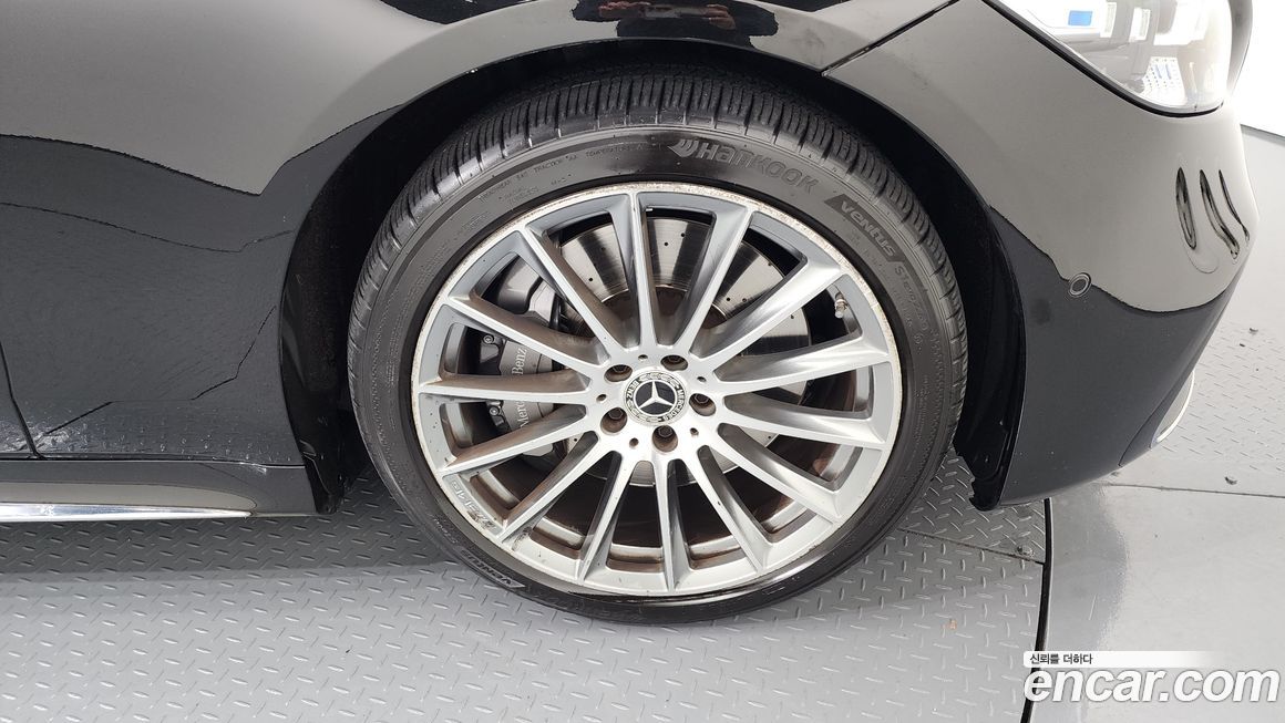 Mercedes-Benz S-Class 2021